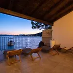 Vila Mediterranean Next To Sea Klek