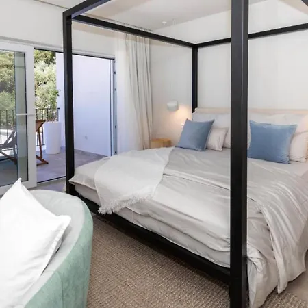 빌라 Mediterranean Next To Sea