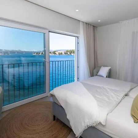 Mediterranean Next To Sea 클레크