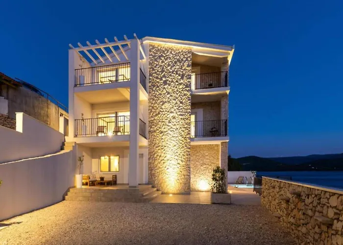 ヴィラ Mediterranean Next To Sea クレック