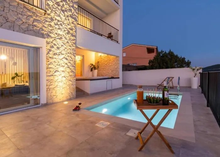 ヴィラ Mediterranean Next To Sea *