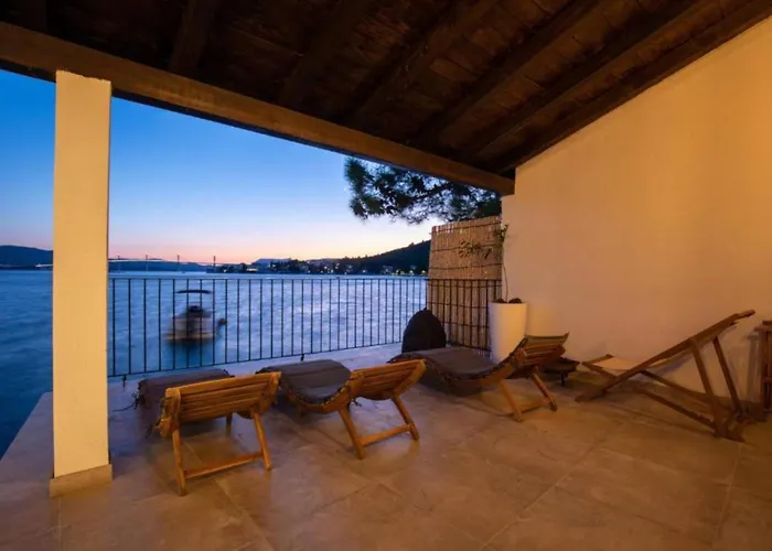 ヴィラ Mediterranean Next To Sea クレック