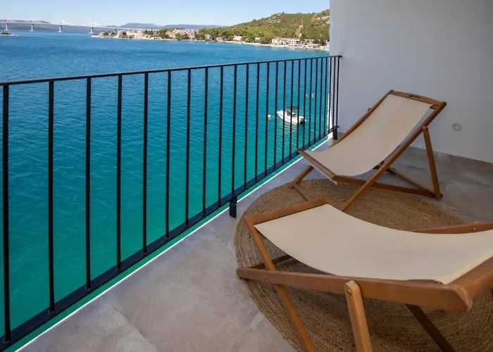 Mediterranean Next To Sea ヴィラ *